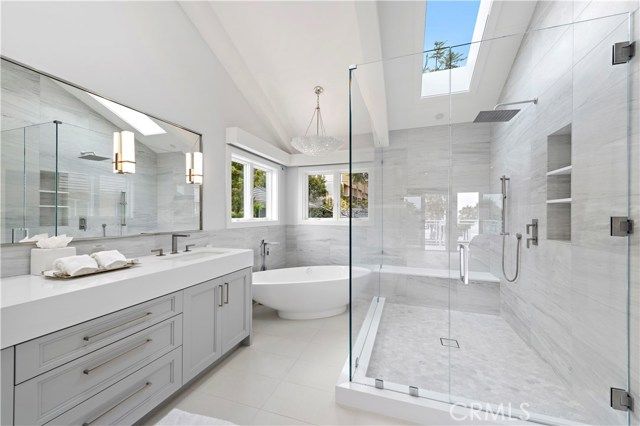 450 Cliff Drive, Laguna Beach, CA 92651