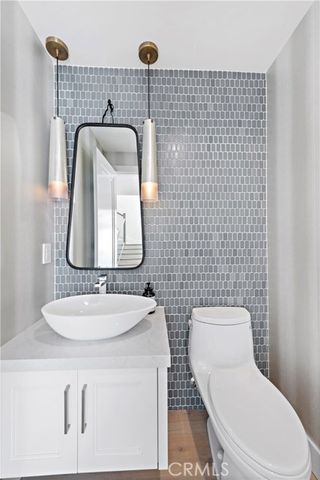 450 Cliff Drive, Laguna Beach, CA 92651