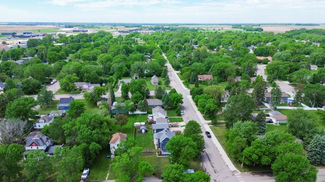 521 9th Street, Hawley, MN 56549