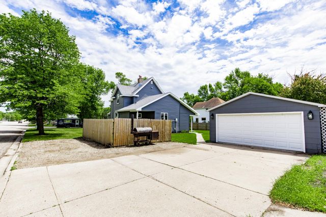 521 9th Street, Hawley, MN 56549