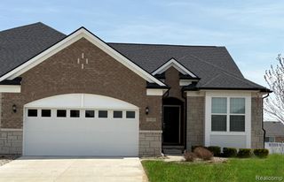 42791 Arbor Drive, Clinton Township, MI 48038