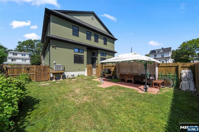 17B Chamberlain Avenue, Little Ferry, NJ 07643