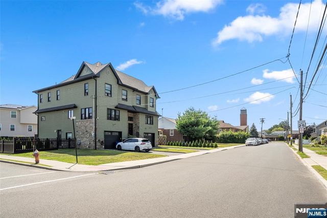 17B Chamberlain Avenue, Little Ferry, NJ 07643