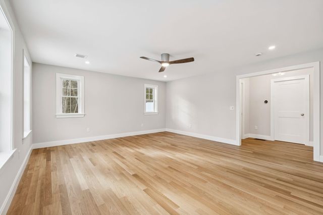 19 Colby Lane, Greenland, NH 03840