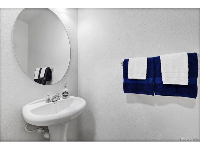 1172 S Coolidge Cir, Aurora, CO 80018