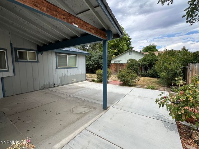 3960 Parque Verde Lane, Reno, NV 89502
