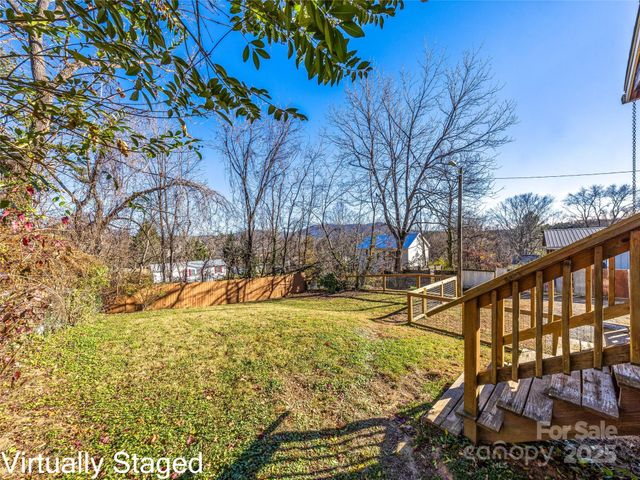 10 Ridge Avenue, Asheville, NC 28803