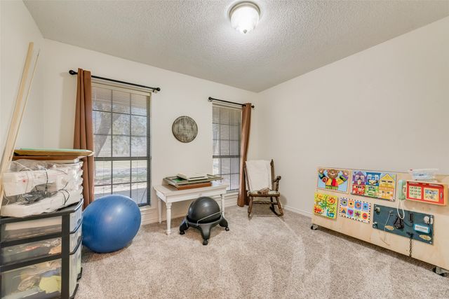 100 Juanita Avenue, Wills Point, TX 75169