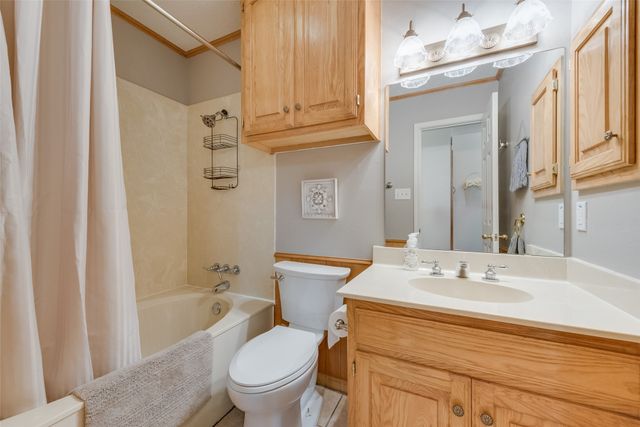 100 Juanita Avenue, Wills Point, TX 75169