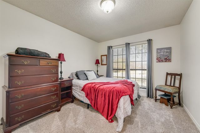 100 Juanita Avenue, Wills Point, TX 75169