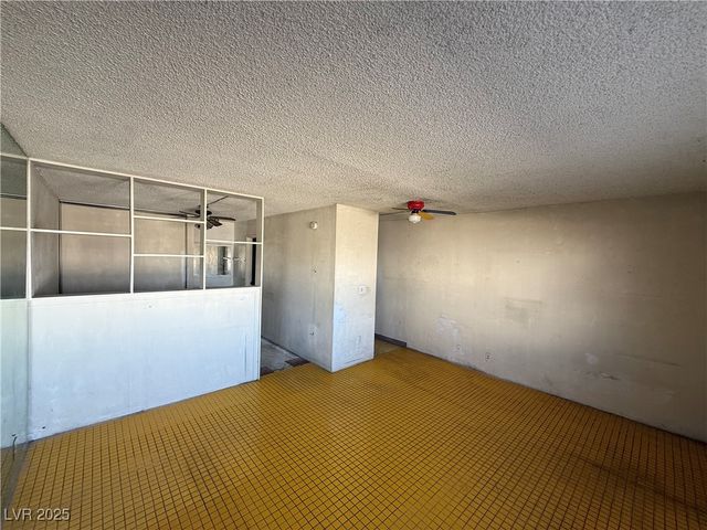 4600 University Center Drive 206, Las Vegas, NV 89119