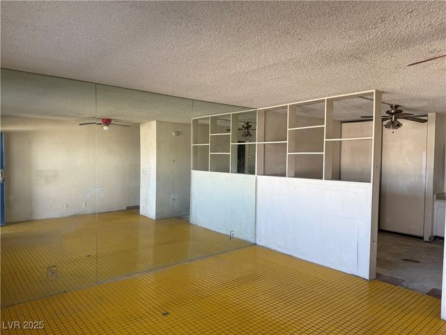 4600 University Center Drive 206, Las Vegas, NV 89119