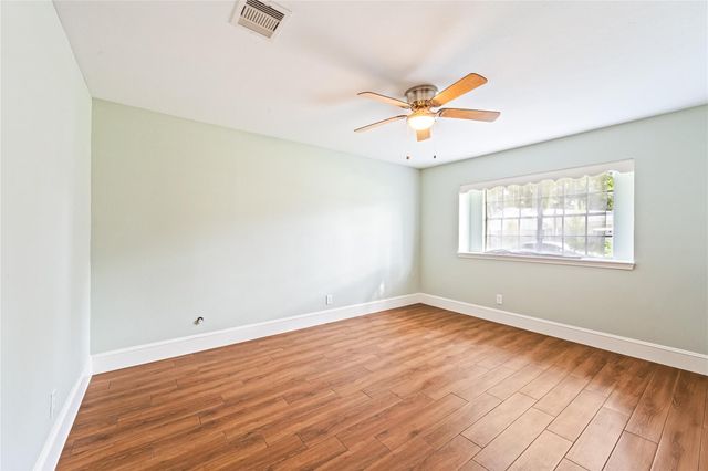 9806 Emnora Lane, Houston, TX 77080