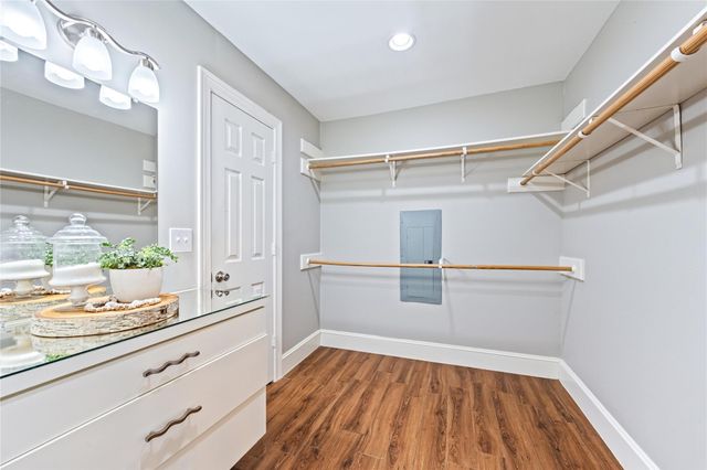 9806 Emnora Lane, Houston, TX 77080