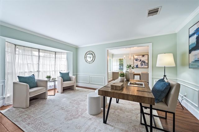 9806 Emnora Lane, Houston, TX 77080