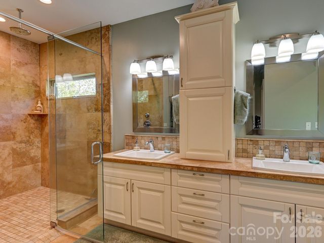 44 Dane Acres Drive, Alexander, NC 28701