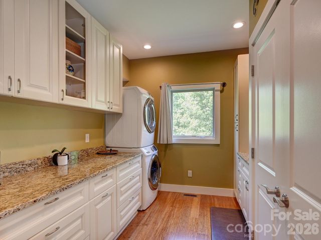 44 Dane Acres Drive, Alexander, NC 28701