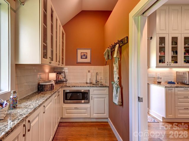 44 Dane Acres Drive, Alexander, NC 28701
