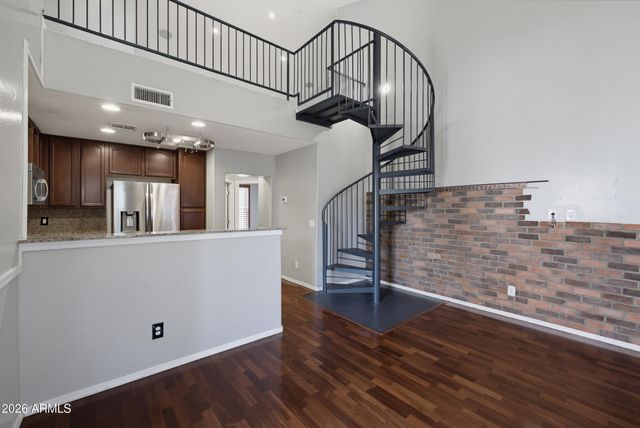 5629 S 21st Place, Phoenix, AZ 85040