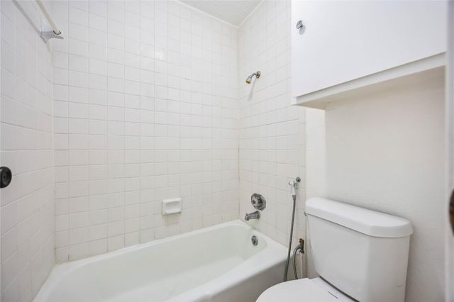 17814 Kings Park Lane, Houston, TX 77058