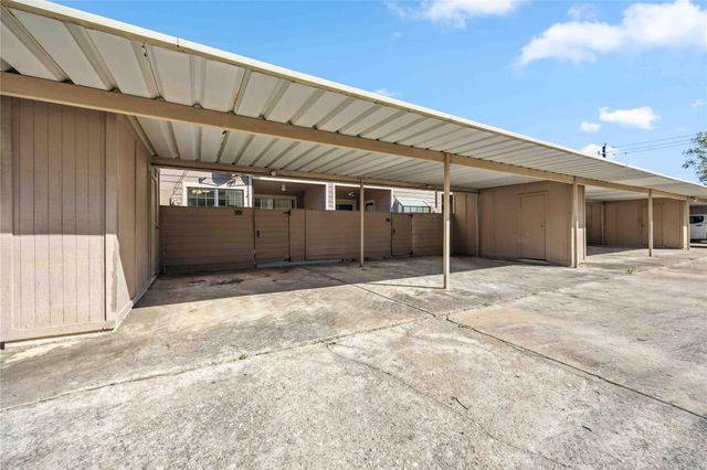 17814 Kings Park Lane, Houston, TX 77058