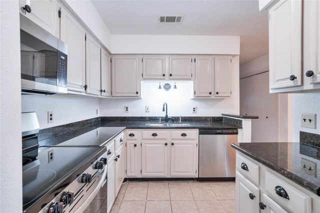 17814 Kings Park Lane, Houston, TX 77058