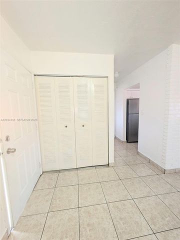 6850 W 14th Ct C28, Hialeah, FL 33014