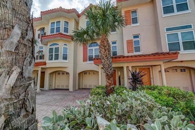 241 17TH STREET N, Bradenton Beach, FL 34217