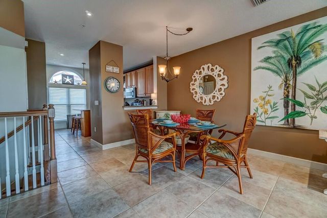 241 17TH STREET N, Bradenton Beach, FL 34217