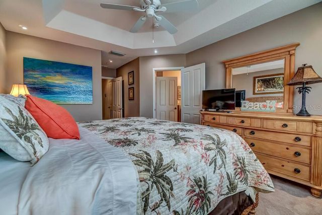 241 17TH STREET N, Bradenton Beach, FL 34217