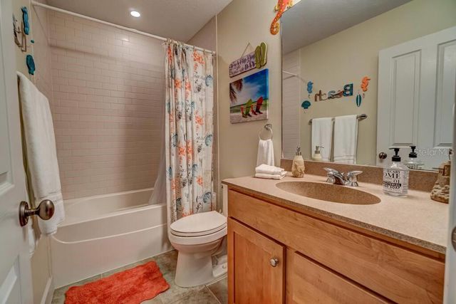 241 17TH STREET N, Bradenton Beach, FL 34217