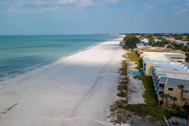 241 17TH STREET N, Bradenton Beach, FL 34217