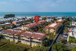 241 17TH STREET N, Bradenton Beach, FL 34217