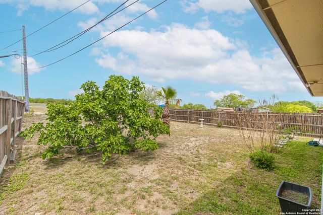 327 Juniper, San Antonio, TX 78223