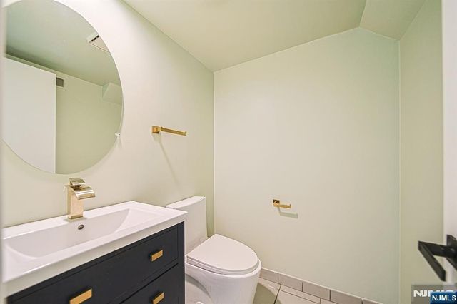 356 French Court, Teaneck, NJ 07666