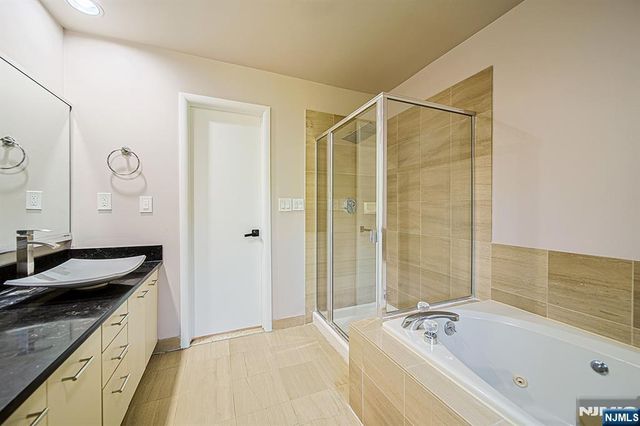 356 French Court, Teaneck, NJ 07666