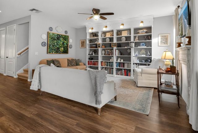 712 Wooded Hamlet Ct, St Augustine, FL 32084