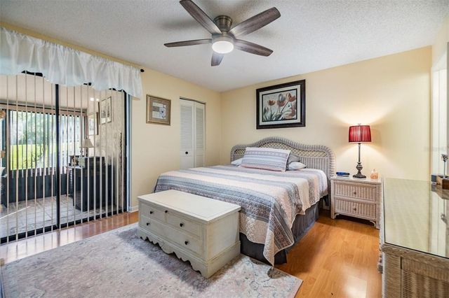 1333 SHADY PINE WAY B, Tarpon Springs, FL 34688