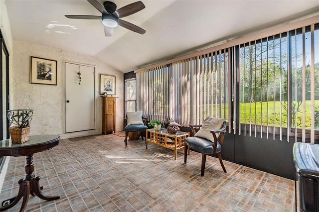 1333 SHADY PINE WAY B, Tarpon Springs, FL 34688