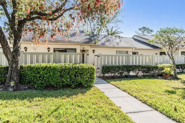 1333 SHADY PINE WAY B, Tarpon Springs, FL 34688