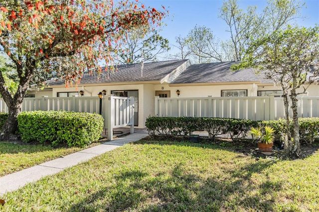 1333 SHADY PINE WAY B, Tarpon Springs, FL 34688