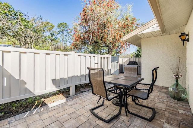1333 SHADY PINE WAY B, Tarpon Springs, FL 34688