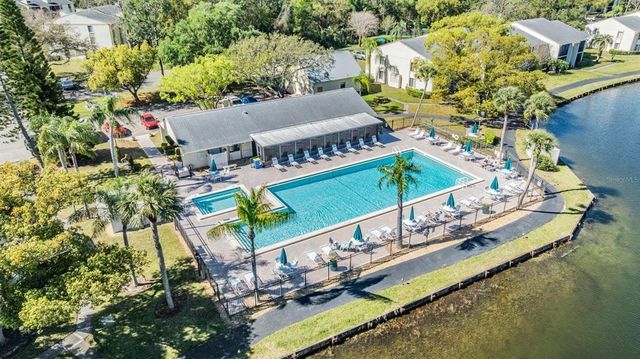 1333 SHADY PINE WAY B, Tarpon Springs, FL 34688