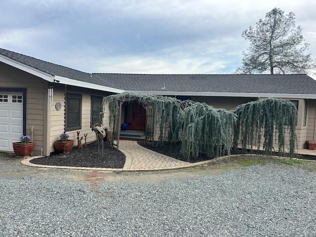 11647 Globe Ln, Grass Valley, CA 95949