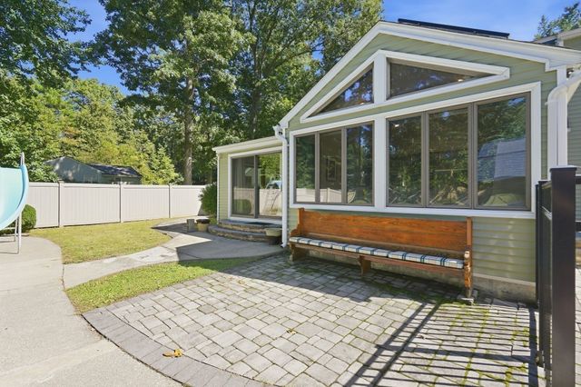 1105 Stony Hill Rd, Wilbraham, MA 01095