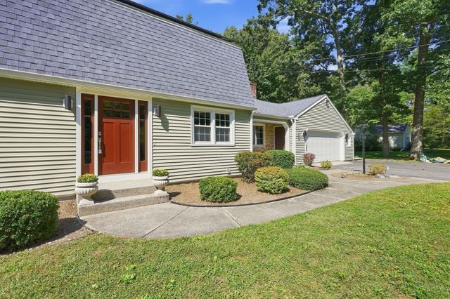 1105 Stony Hill Rd, Wilbraham, MA 01095
