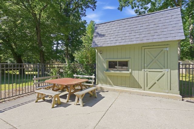 1105 Stony Hill Rd, Wilbraham, MA 01095