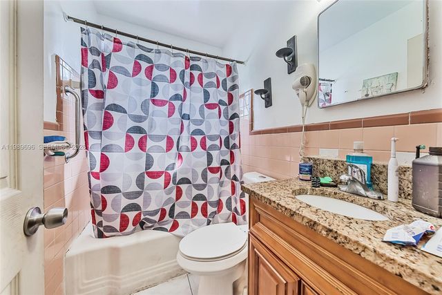 6701 NW 5th Ave, Miami, FL 33150