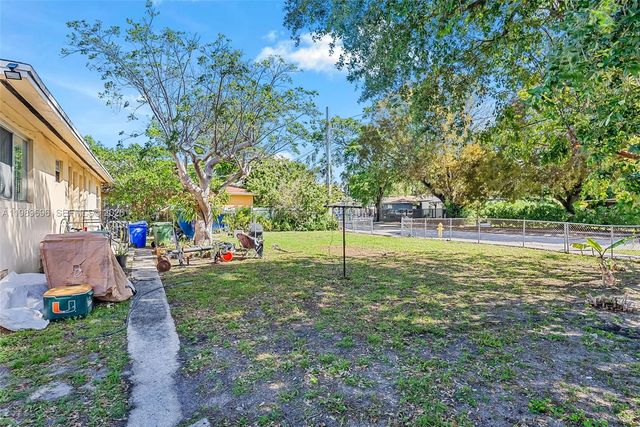 6701 NW 5th Ave, Miami, FL 33150