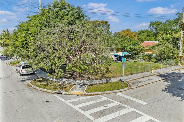 6701 NW 5th Ave, Miami, FL 33150